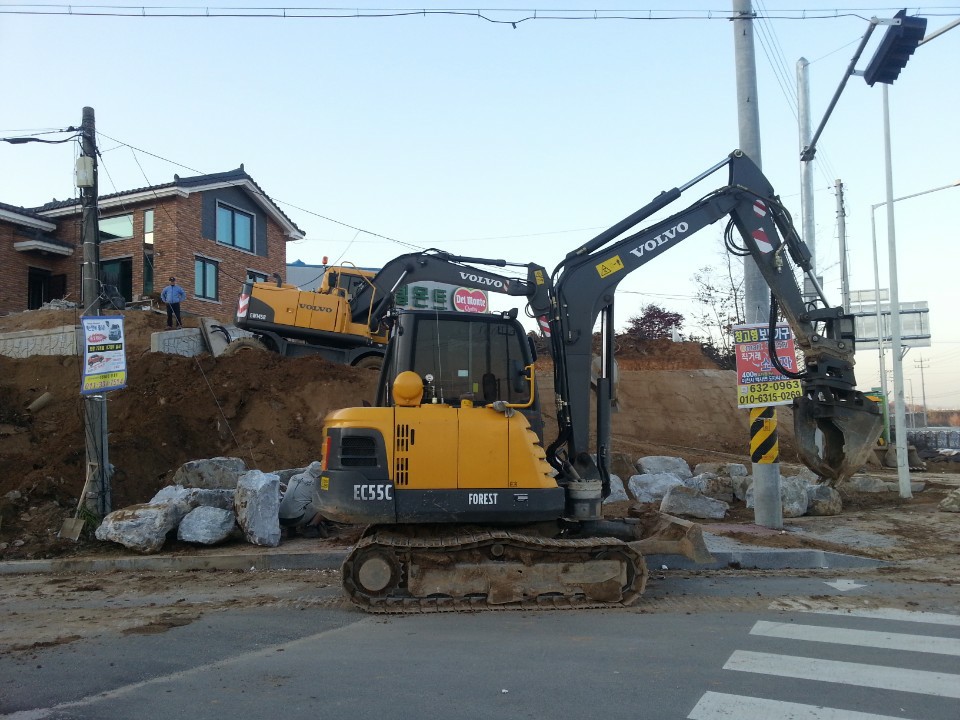 2049928719_TAQypUOP_989ff4a8c5d120f81e88f4effc7a360ec64afd89.jpg 이미지크게보기