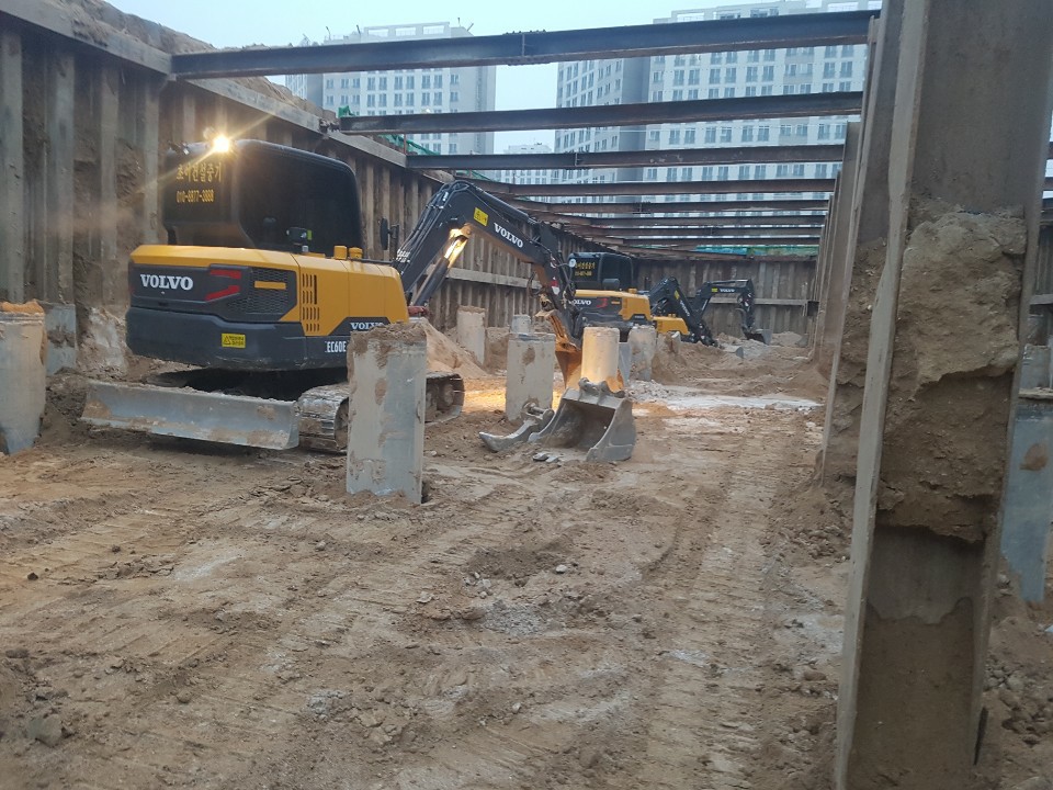 2049928719_lwzErcxt_abe25fdc175ea164b6e1c1a419b047346ca1122a.jpg 이미지크게보기